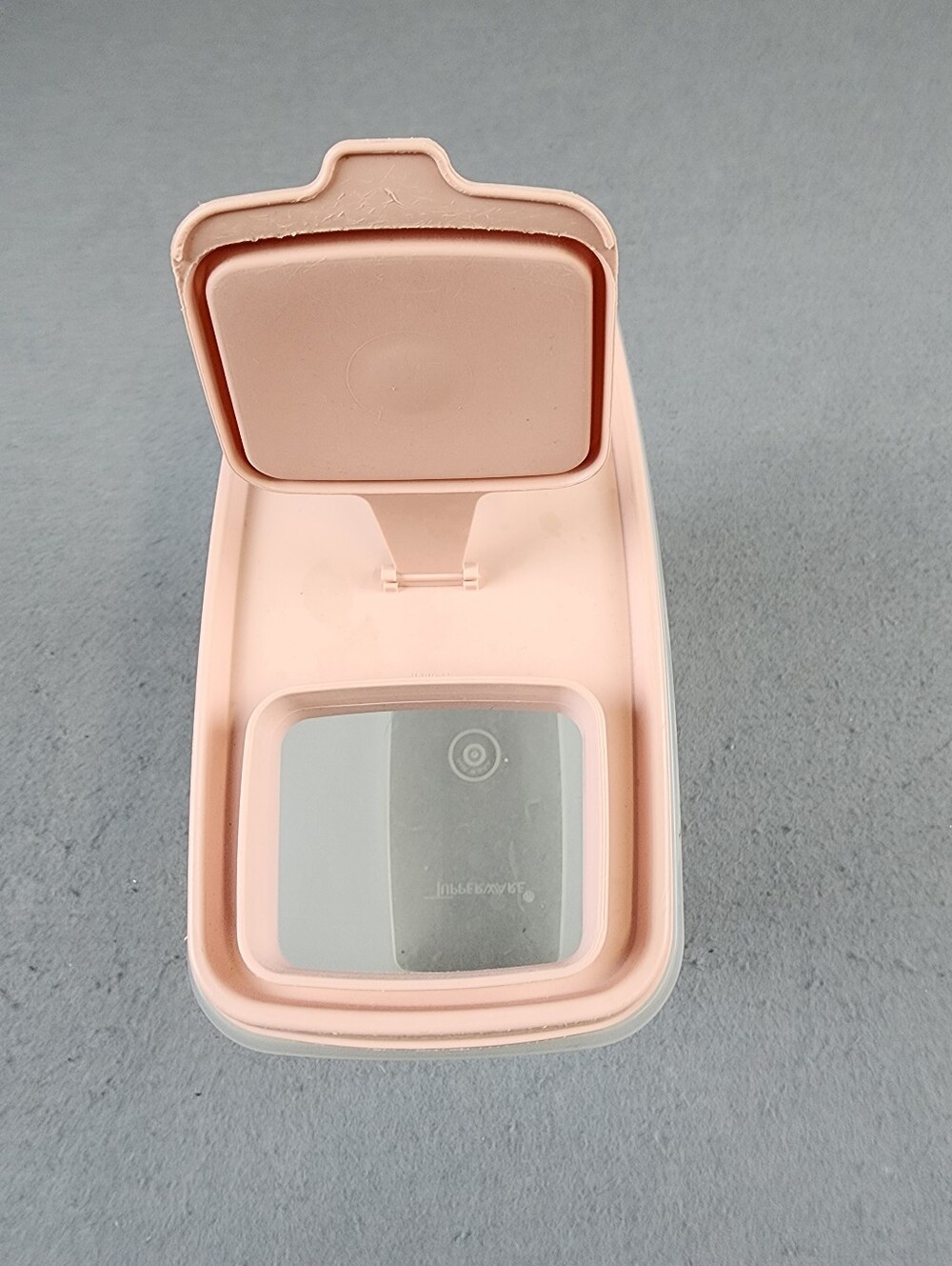 Vintage Tupperware Super Cereal Storer 1588-Sheer Base With Pink Pouring Lid - Picture 3 of 5